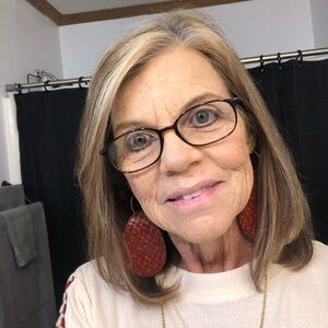 Meet your Posher, Karen